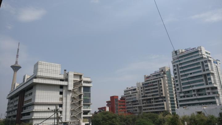 Buildings view around Printin Decor office